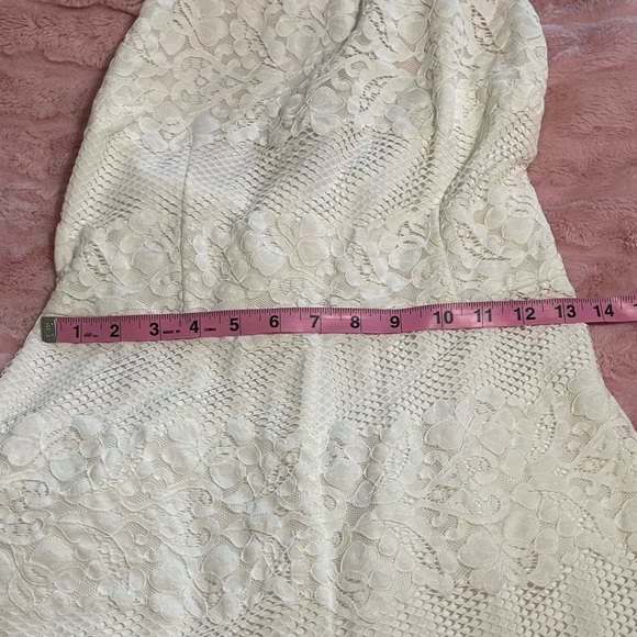 Guess lace Romper with Open Back - Picture 6 of 7